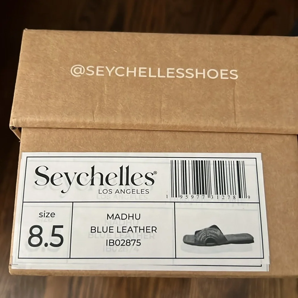 Seychelles Blue Sandals with Knotted Design Madhu Blue Leather 8.5 NIB - Picture 3 of 3